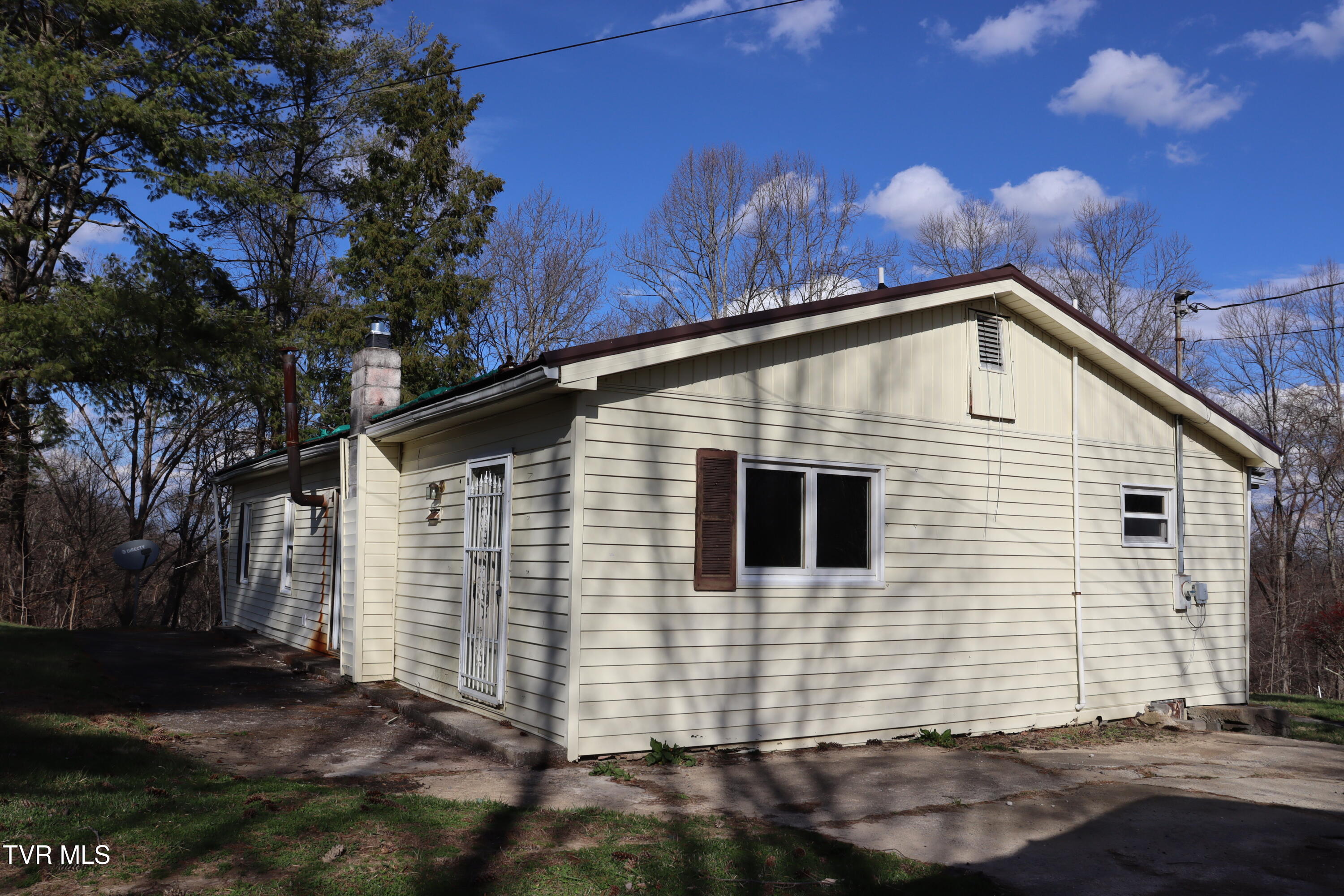 3849 Nealy Ridge Clinchco, VA 24226 - Photo 8 of 64 IMG_0795