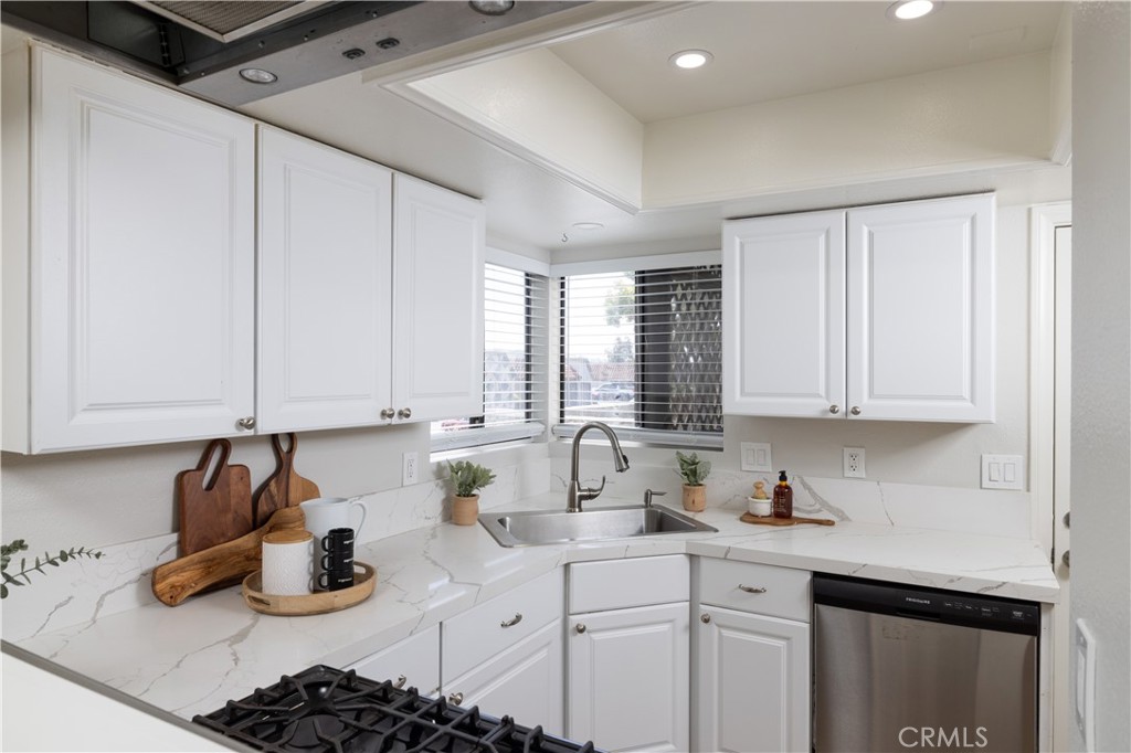 28081 Montecito, Unit 7 Laguna Niguel, CA 92677 - Photo 7 of 20