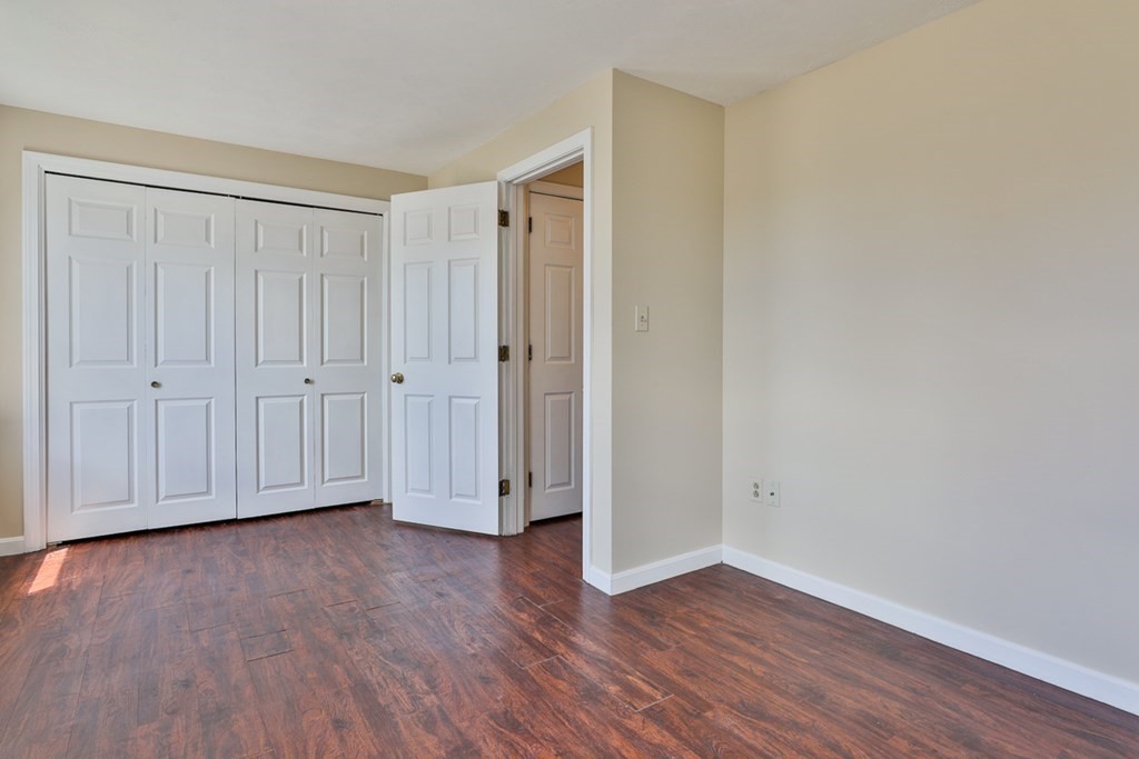 21 Sullivan Court, Unit 21 Salem, NH 03079 - Photo 16 of 25