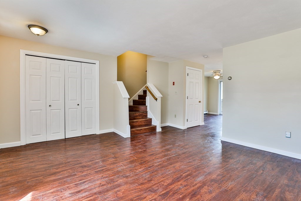21 Sullivan Court, Unit 21 Salem, NH 03079 - Photo 4 of 25