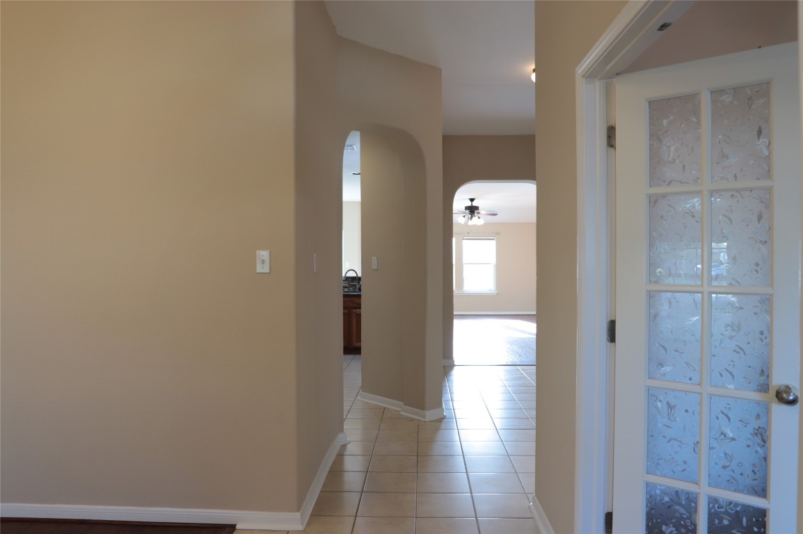 3936 Links Lane Round Rock, TX 78664 - Photo 13 of 40 a view of a hallway