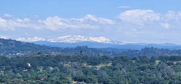 a view of a sky in the distance