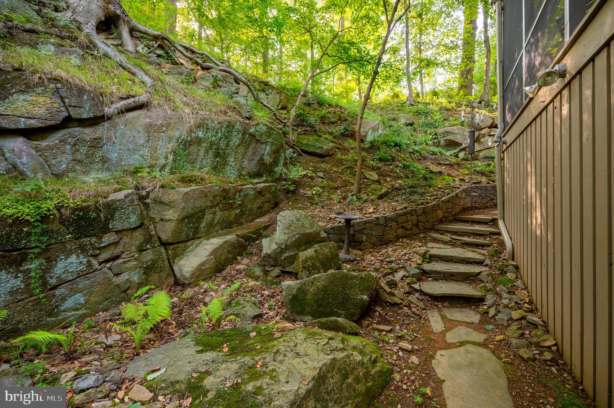 6 Boulder Road Wilmington, DE 19806 - Photo 46 of 50 Side View