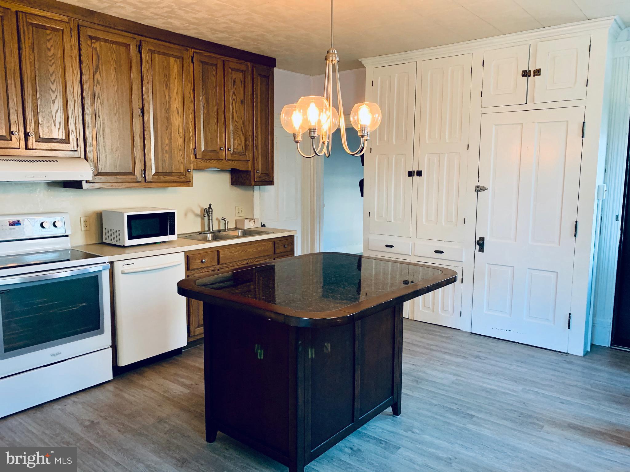 1324 Weavertown Road Lebanon, PA 17046 - Photo 3 of 14 Gallery Image 3