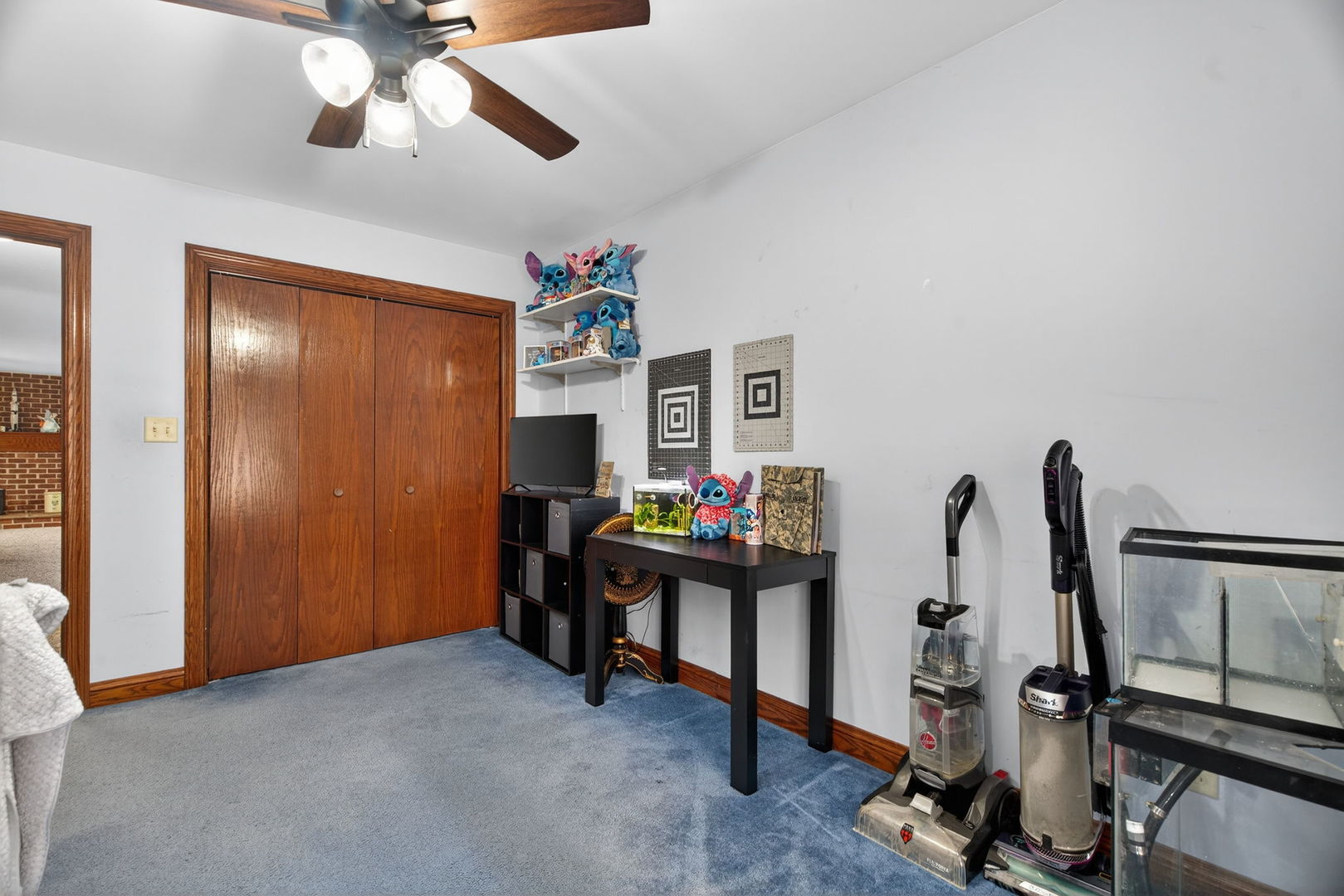 1707 North 2479th Road Ottawa, IL 61350 - Photo 17 of 30 a view of a room with gym equipment