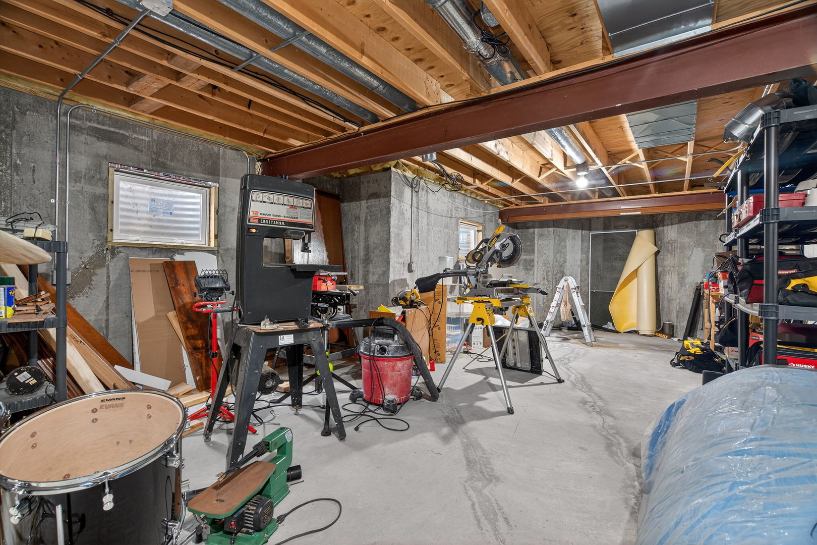 1707 North 2479th Road Ottawa, IL 61350 - Photo 23 of 30 a view of a room with gym equipment
