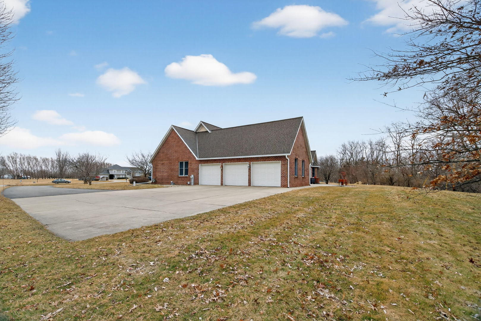 1707 North 2479th Road Ottawa, IL 61350 - Photo 24 of 30 a house with yard and ocean view