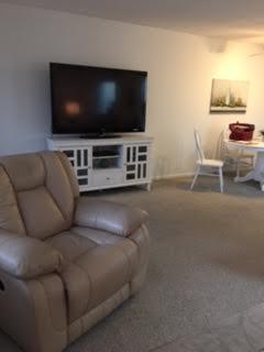 151 Hastings I West Palm Beach, FL 33417 - Photo 2 of 23 LIVING ROOM