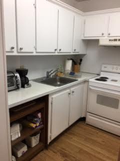 151 Hastings I West Palm Beach, FL 33417 - Photo 6 of 23 KITCHEN