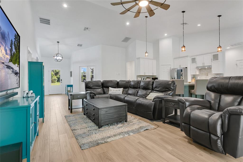 4450 Empire Church Road Groveland, FL 34736 - Photo 4 of 54