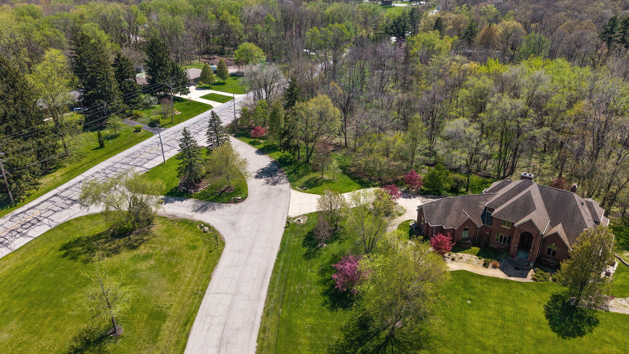 2 Timber Ridge Court Valparaiso, IN 46385 - Photo 13 of 61 2048x1152