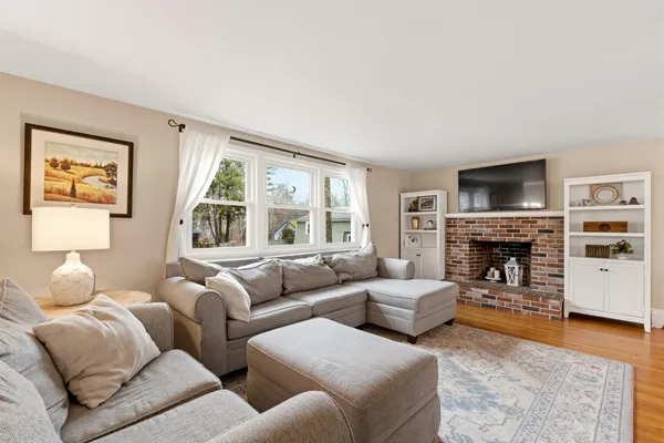 $585,000 | 71 Candlewyck Terrace, Portland, ME 04102