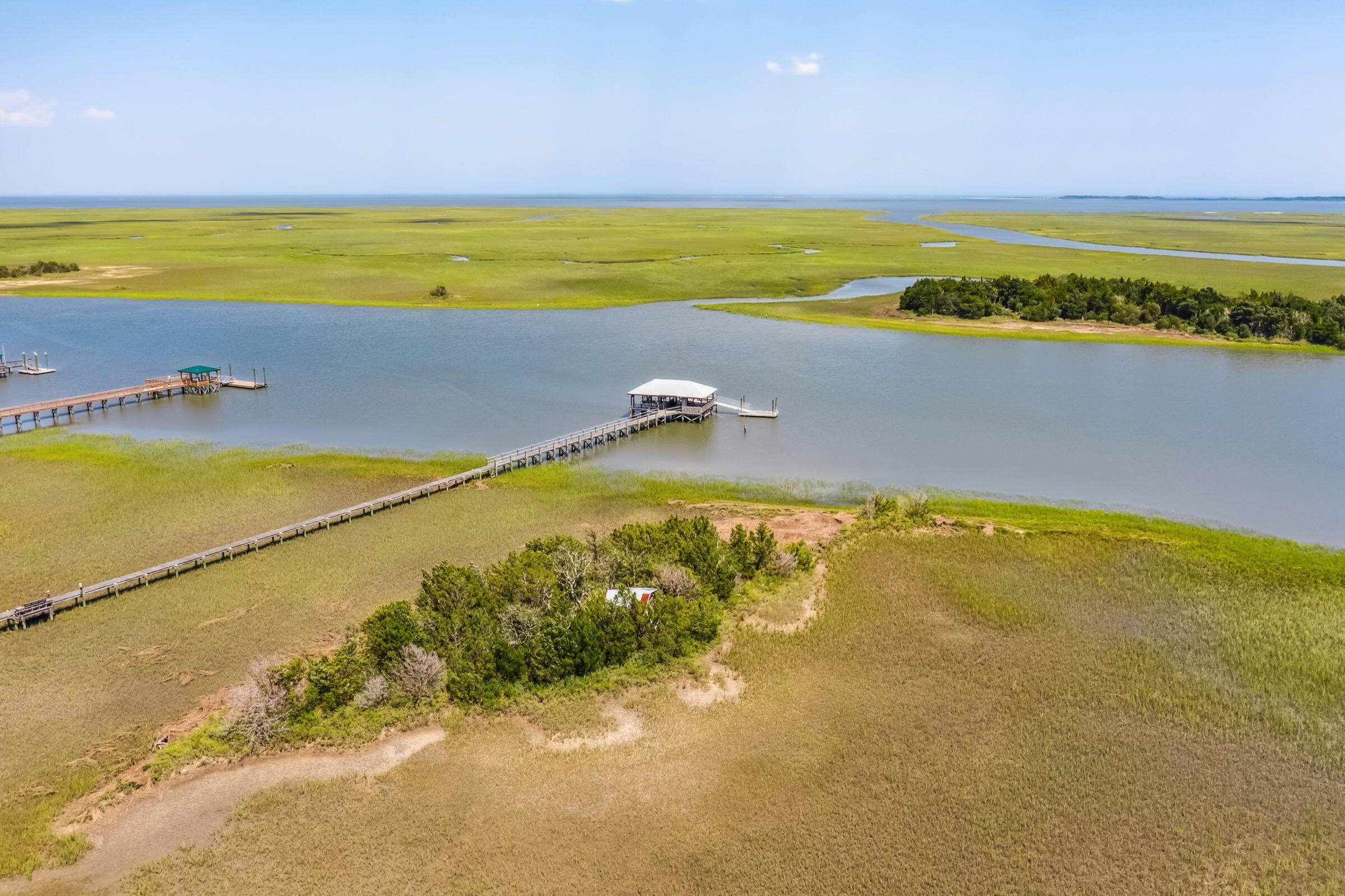 824 Seewee Bluff Road Awendaw, SC 29429 - Photo 11 of 37 824SeweeBluffRd-KeenEyeMarketing-036