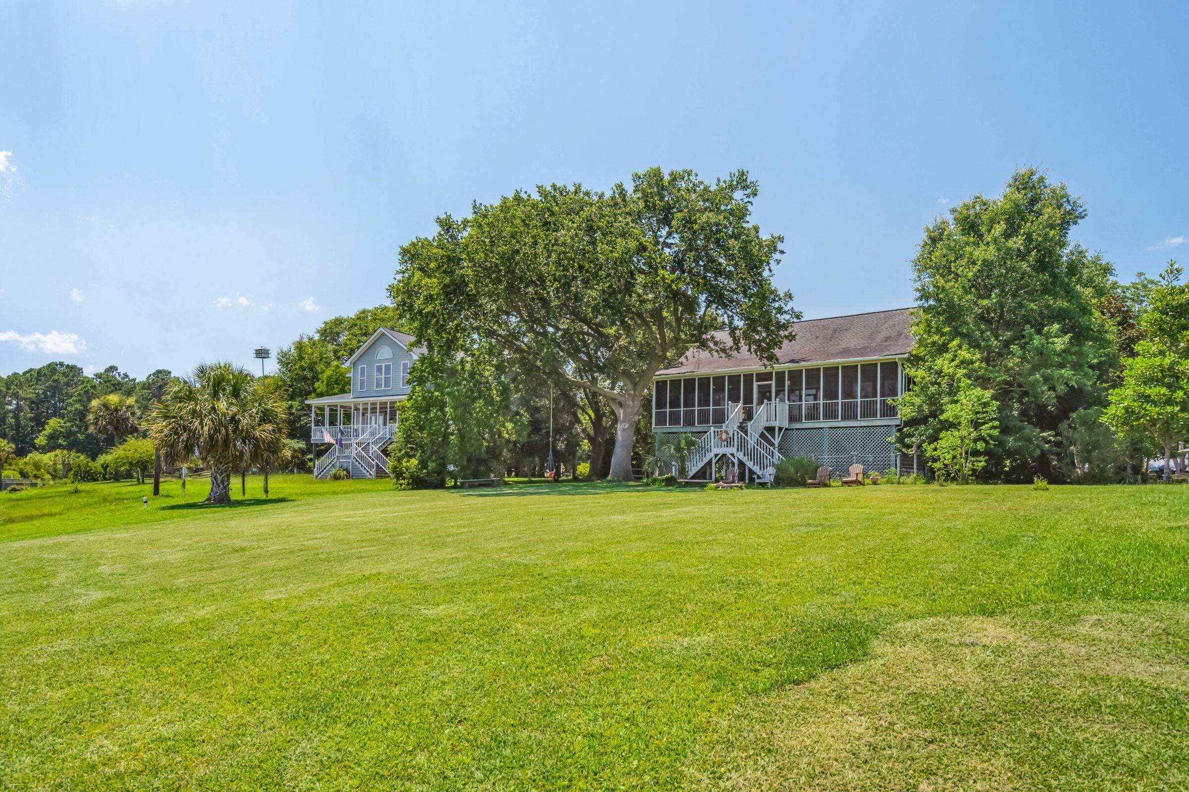 824 Seewee Bluff Road Awendaw, SC 29429 - Photo 15 of 37 824SeweeBluffRd-KeenEyeMarketing-030
