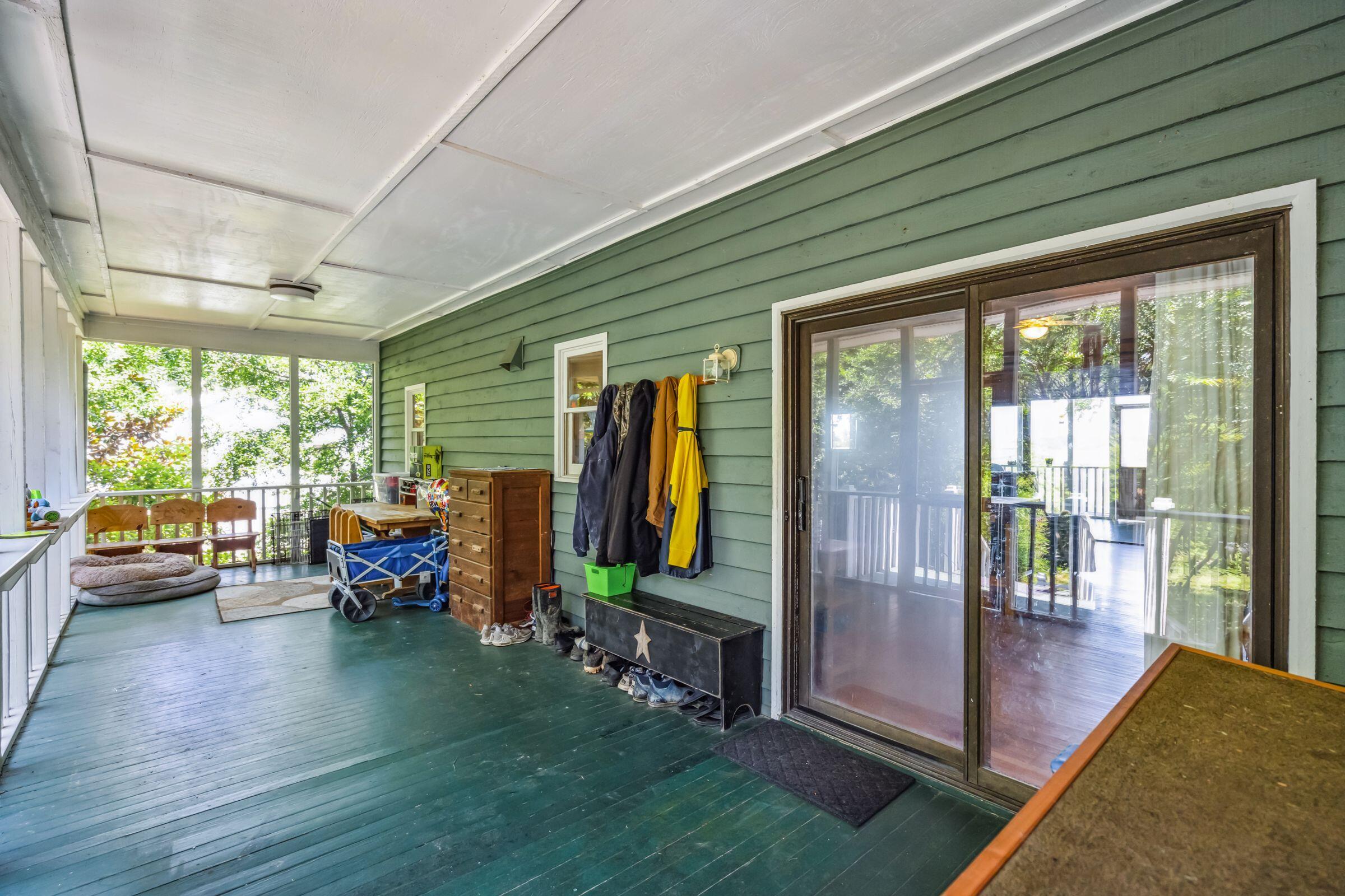 824 Seewee Bluff Road Awendaw, SC 29429 - Photo 18 of 37 824SeweeBluffRd-KeenEyeMarketing-008