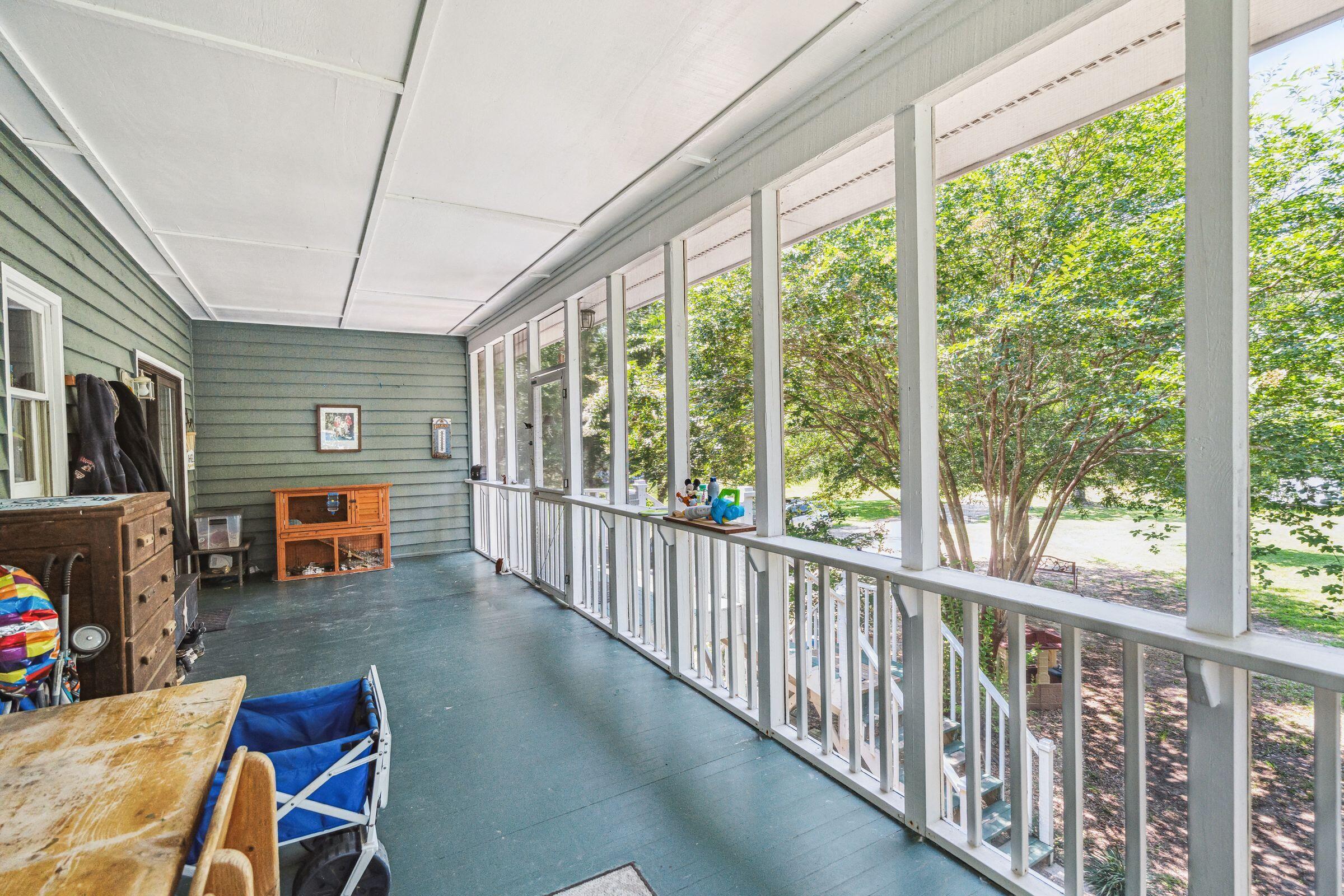 824 Seewee Bluff Road Awendaw, SC 29429 - Photo 5 of 37 824SeweeBluffRd-KeenEyeMarketing-007