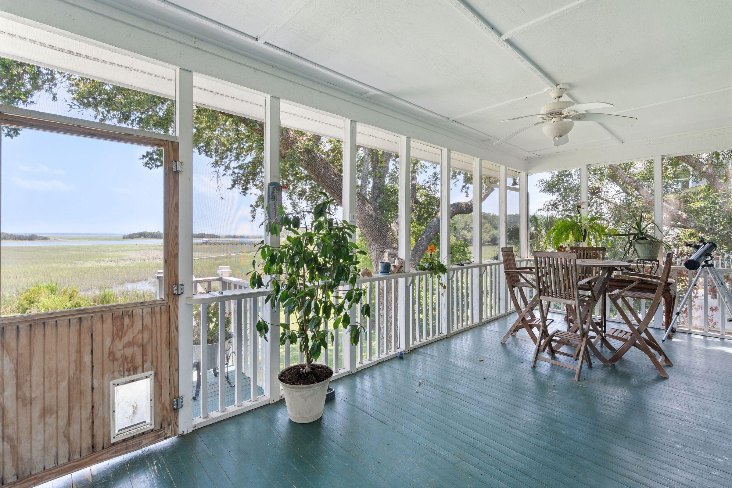 824 Seewee Bluff Road Awendaw, SC 29429 - Photo 7 of 37 824SeweeBluffRd-KeenEyeMarketing-024