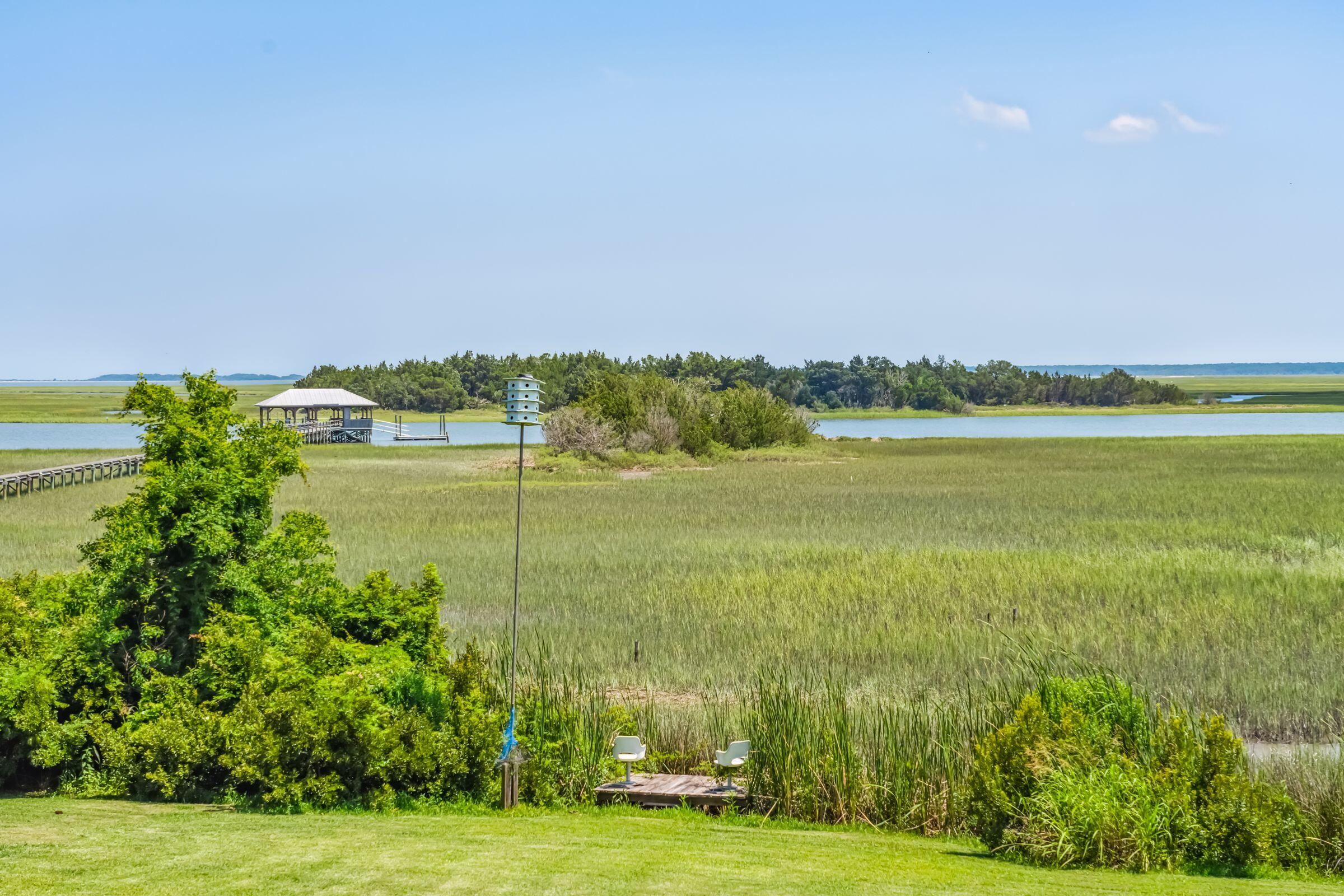 824 Seewee Bluff Road Awendaw, SC 29429 - Photo 8 of 37 824SeweeBluffRd-KeenEyeMarketing-026