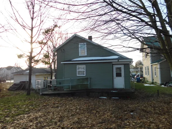 $159,900 | 332 3rd Street, Manistee, MI 49660