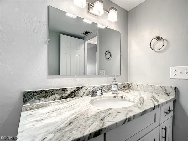 $545,900 | 4928-5000 Southwest 16th Place, Cape Coral, FL 33914