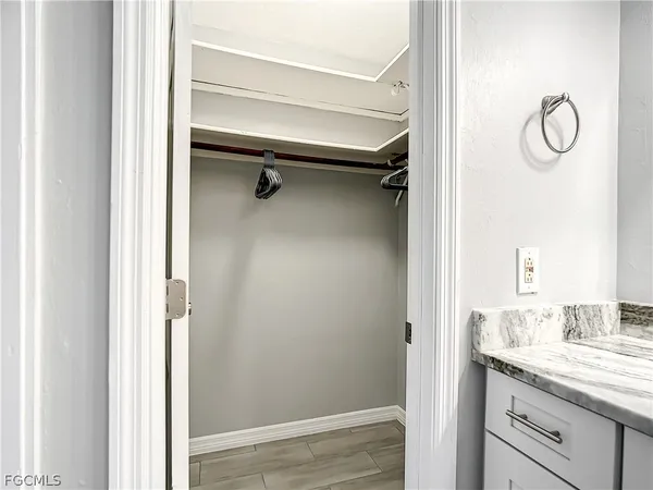 $545,900 | 4928-5000 Southwest 16th Place, Cape Coral, FL 33914