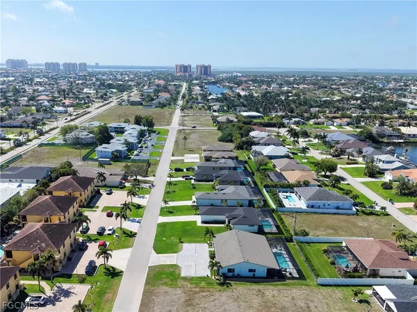 $545,900 | 4928-5000 Southwest 16th Place, Cape Coral, FL 33914