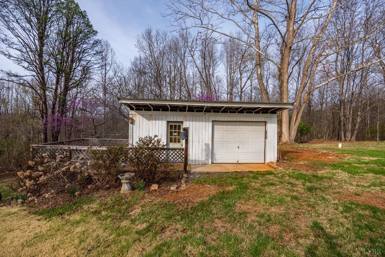 997 Toytown Road Amherst, VA 24521 - Photo 34 of 50 a house view with a garden space