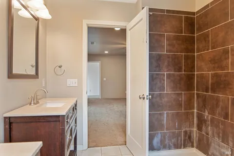 $825,000 | 233 Dechene Avenue, Sonoma, CA 95476