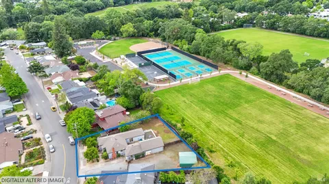 $825,000 | 233 Dechene Avenue, Sonoma, CA 95476