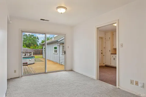 $825,000 | 233 Dechene Avenue, Sonoma, CA 95476