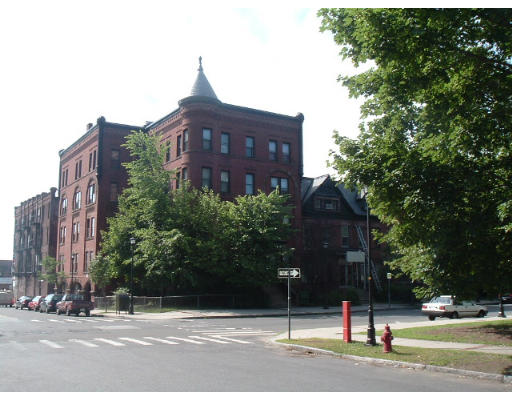 328-30 Maple Street Holyoke, MA 01040 - Photo 1 of 1 Gallery Image 1