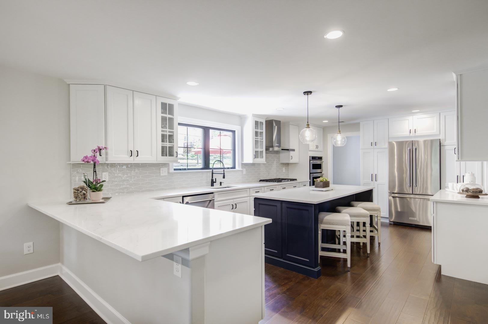 376 Saunders Drive Wayne, PA 19087 - Photo 12 of 35 Kitchen