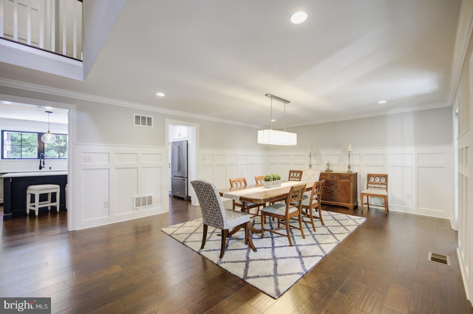 376 Saunders Drive Wayne, PA 19087 - Photo 8 of 35 Dining Room
