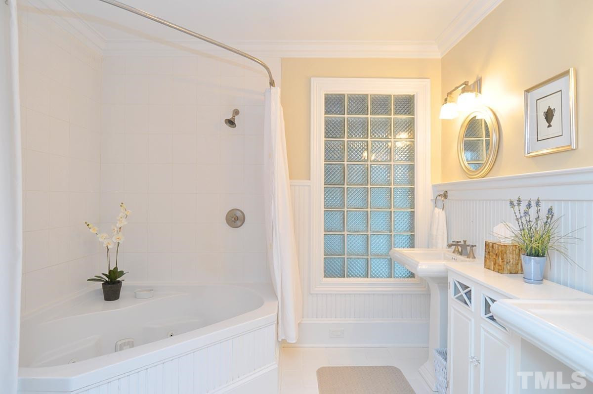 1624 Dixie Trail Raleigh, NC 27607 - Photo 11 of 24 Photo 11