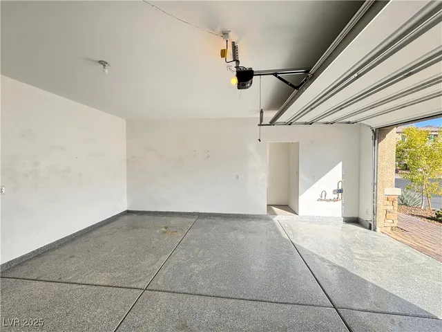 $2,505 | 2711 Lindsey Springs Street, Las Vegas, NV 89142