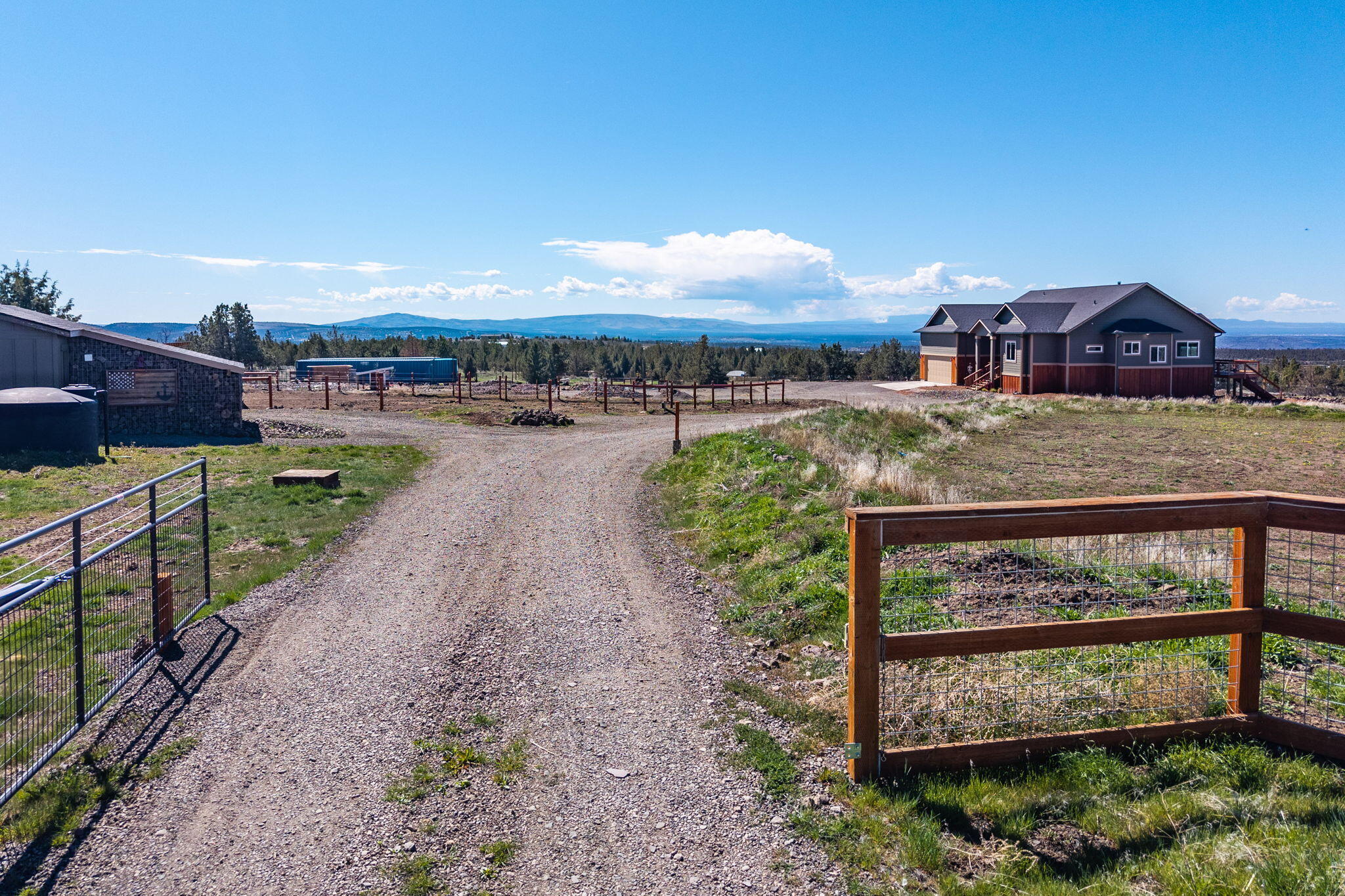 6040 Gravett Road Prineville, OR 97754 - Photo 69 of 77 Gated entry