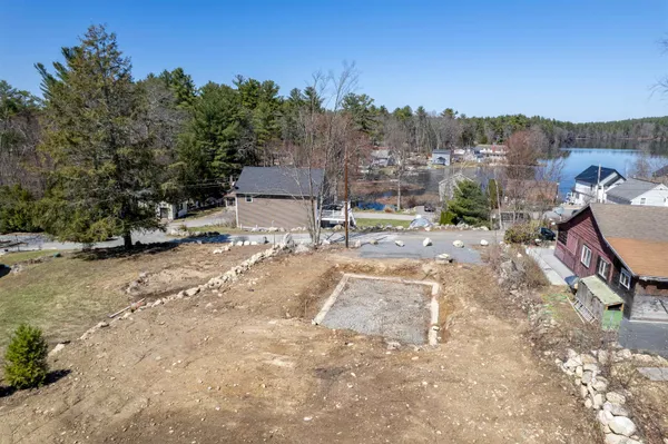 $324,900 | 4 Andover Street, Pelham, NH 03076