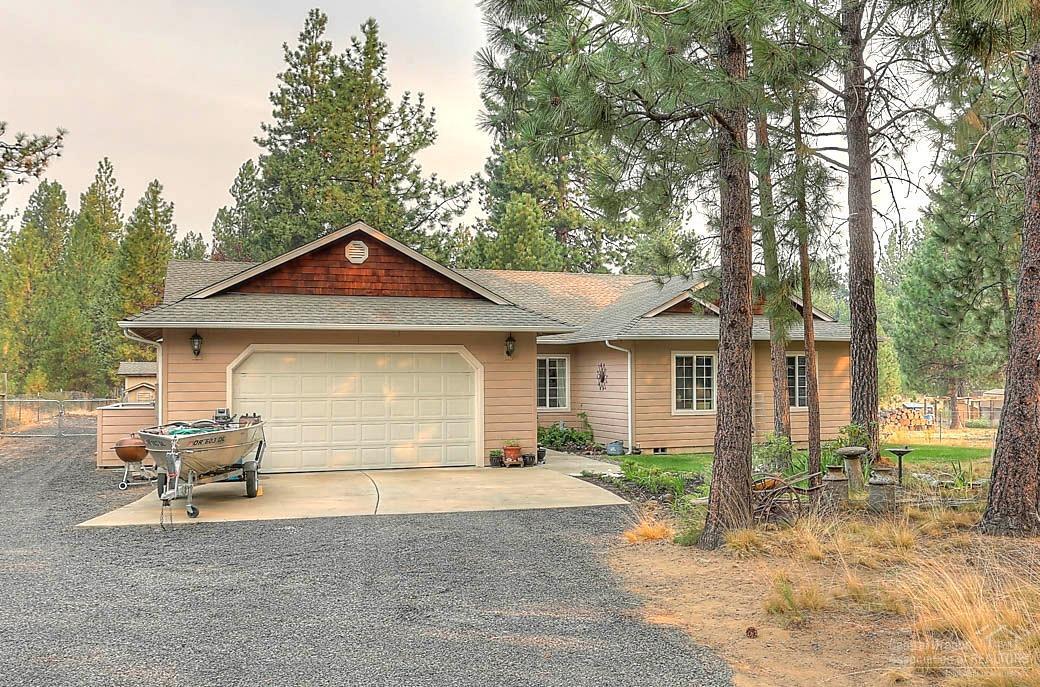 60031 Hopi Road Bend, OR 97702 - Photo 1 of 20 Primary Photo