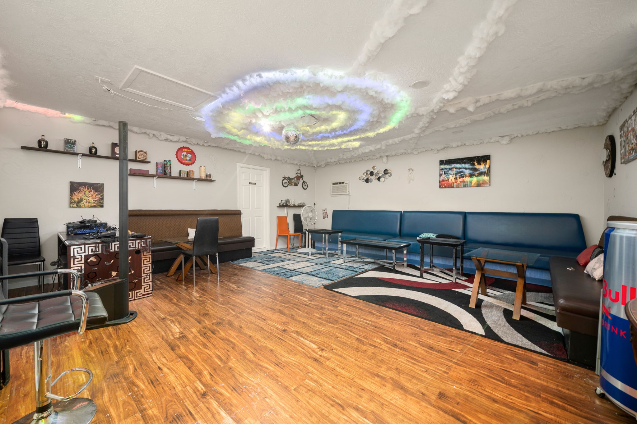 9019 Grape Street Houston, TX 77036 - Photo 18 of 24 a view of a room with gym equipment