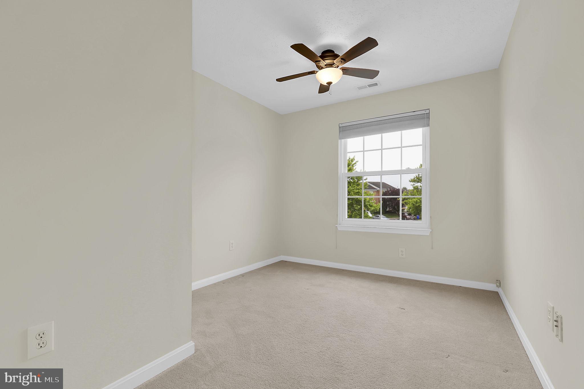 7150 Natures Road Columbia, MD 21046 - Photo 20 of 45 an empty room with a window