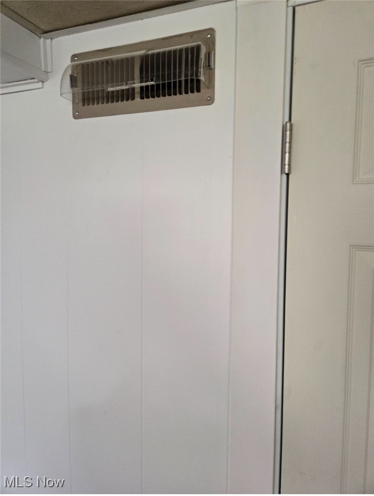 5123 Reed Avenue Ashtabula, OH 44004 - Photo 32 of 37 Bonus room heat & a/c