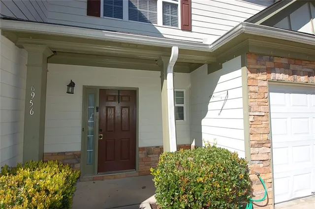 $1,890 | 6956 Rogers Point, Lithonia, GA 30058