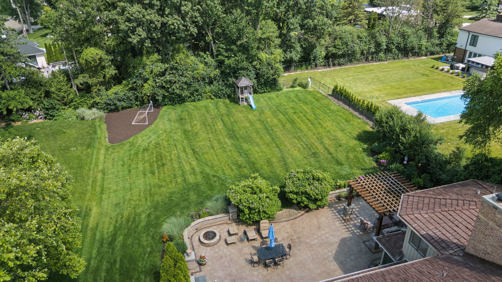 8425 Charleston Drive Burr Ridge, IL 60527 - Photo 53 of 61