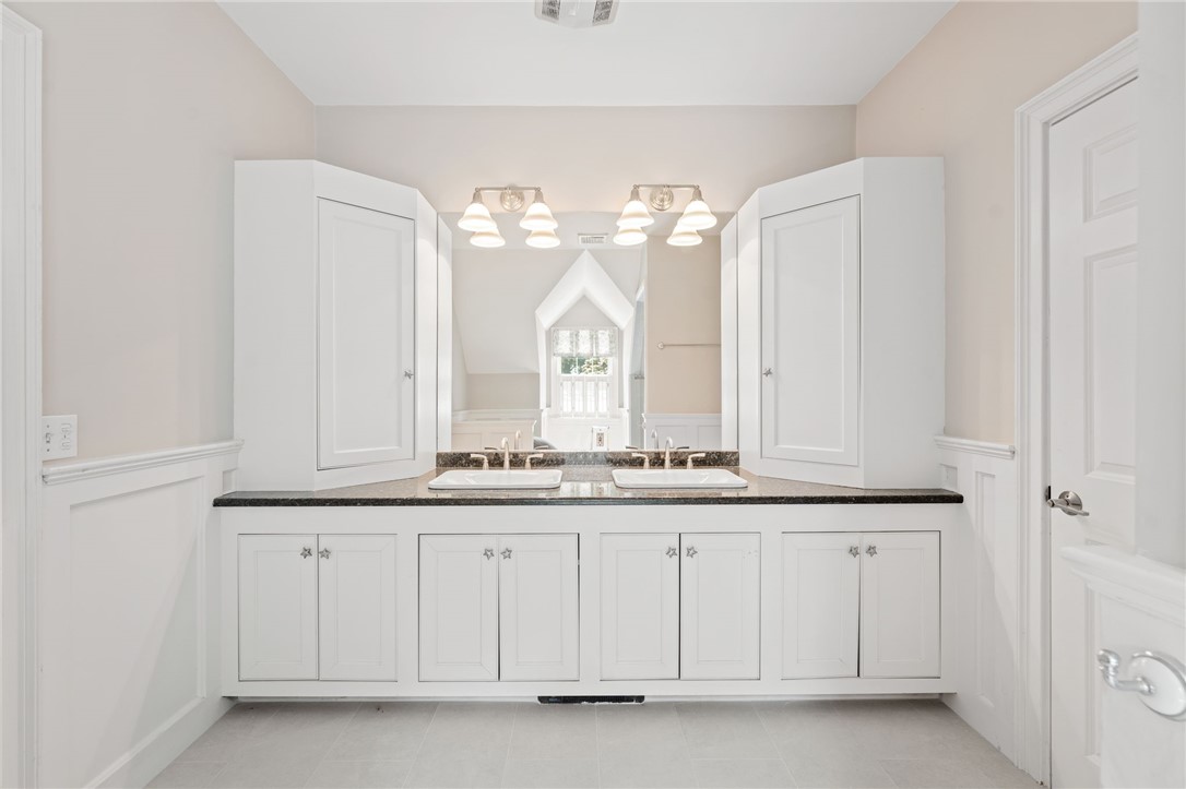 16 Hillside Road Cumberland, RI 02864 - Photo 16 of 34 GUEST BATHROOM UPPER LEVEL