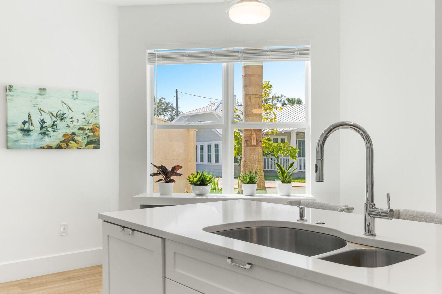 55 Southeast Seminole Street, Unit A Stuart, FL 34994 - Photo 16 of 129 55 SE Seminole Street A 17