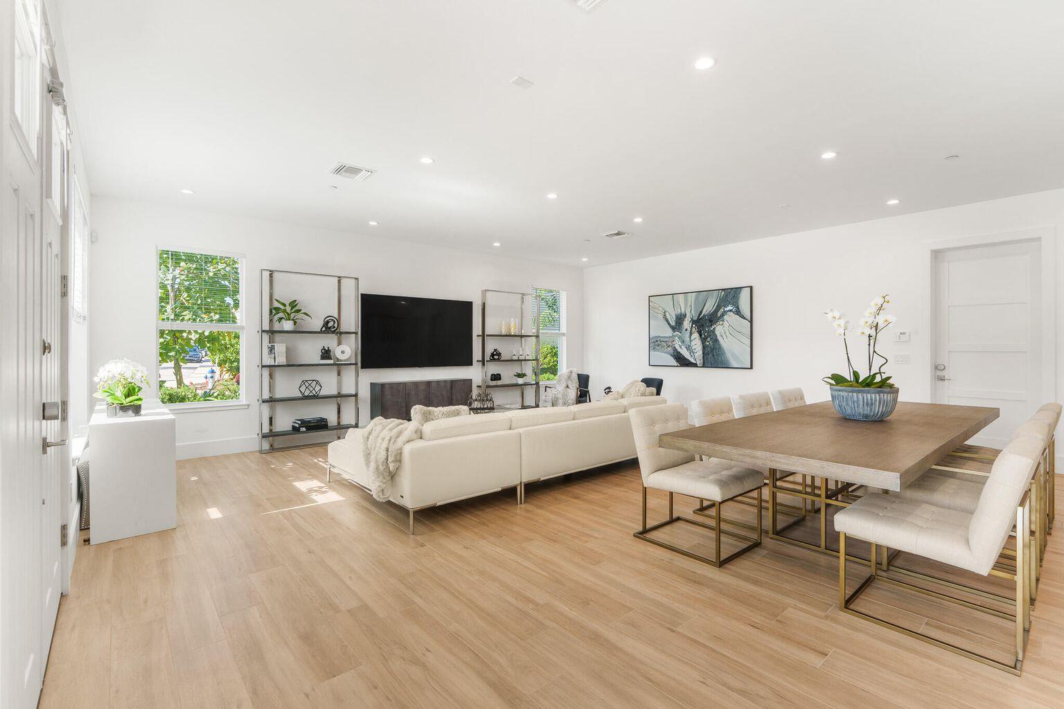 55 Southeast Seminole Street, Unit A Stuart, FL 34994 - Photo 22 of 129 55 SE Seminole Street A 23