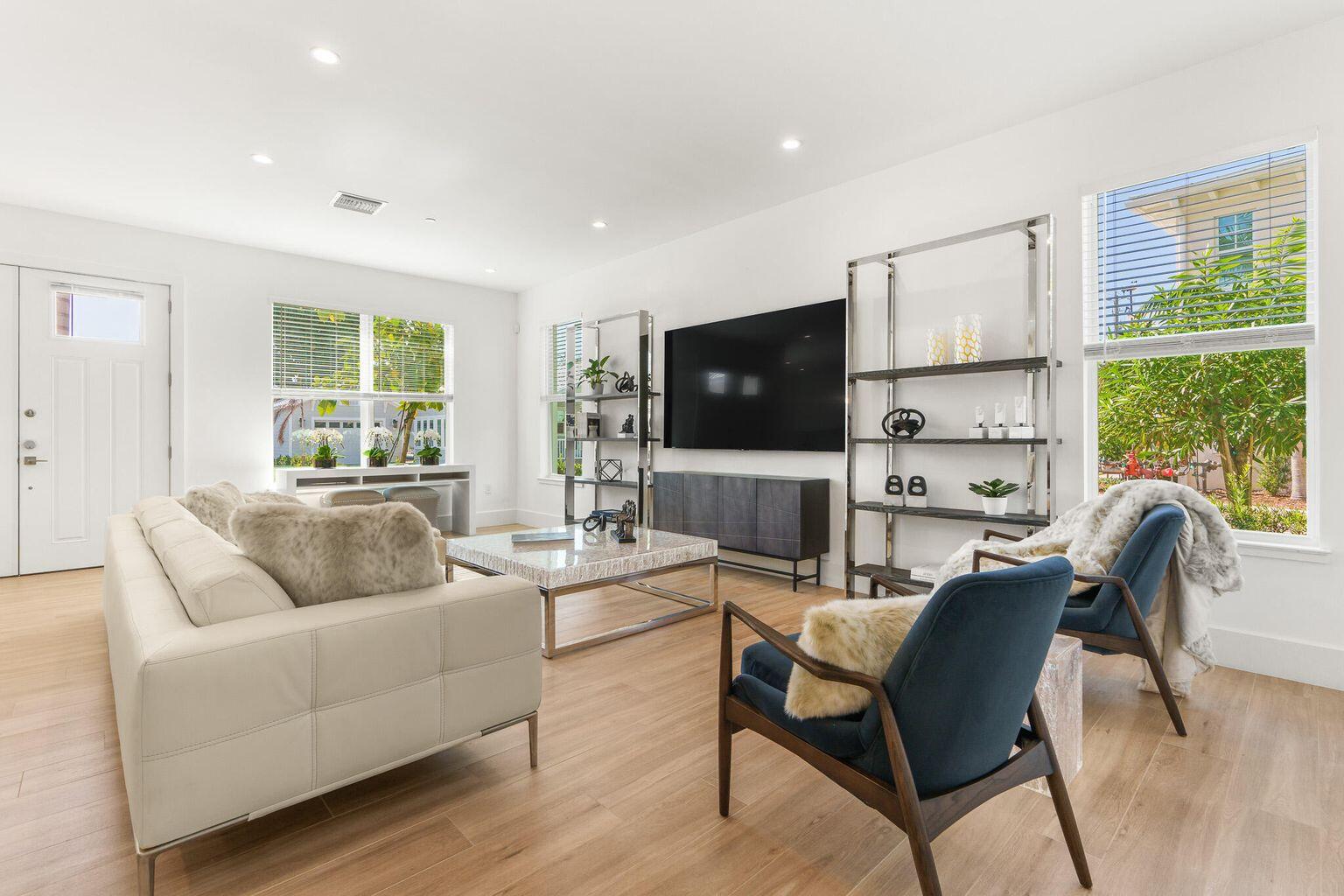 55 Southeast Seminole Street, Unit A Stuart, FL 34994 - Photo 26 of 129 55 SE Seminole Street A 27