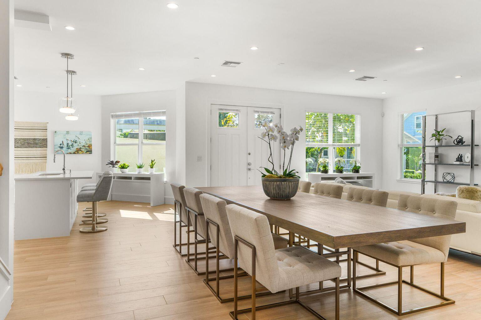 55 Southeast Seminole Street, Unit A Stuart, FL 34994 - Photo 4 of 129 55 SE Seminole Street A 5