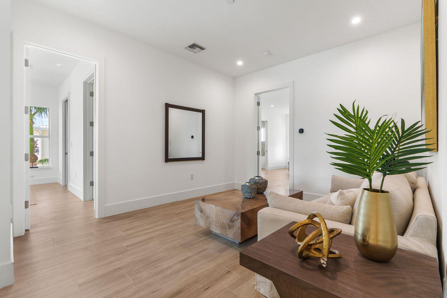 55 Southeast Seminole Street, Unit A Stuart, FL 34994 - Photo 52 of 129 55 SE Seminole Street A 53