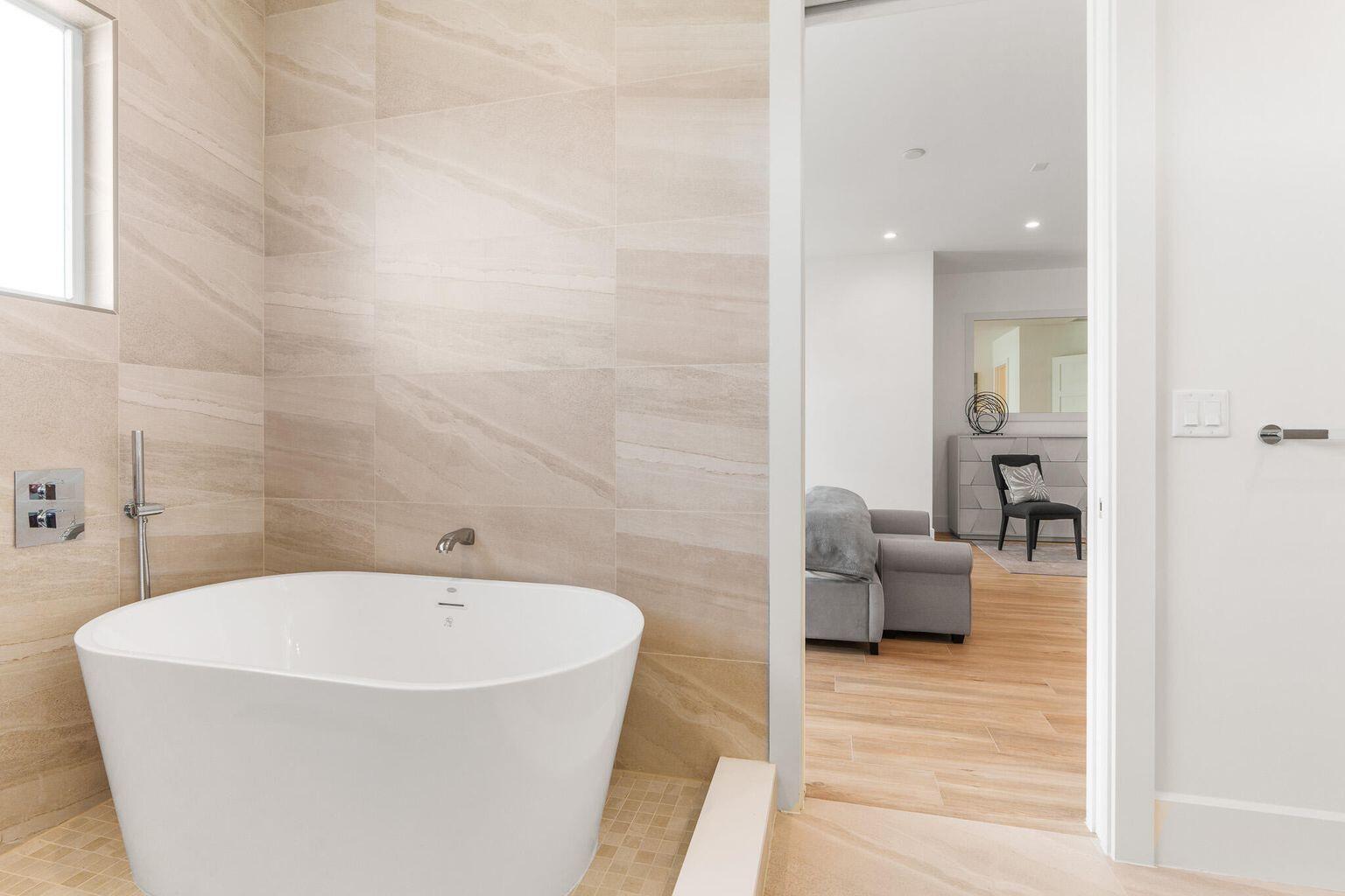 55 Southeast Seminole Street, Unit A Stuart, FL 34994 - Photo 71 of 129 55 SE Seminole Street A 72